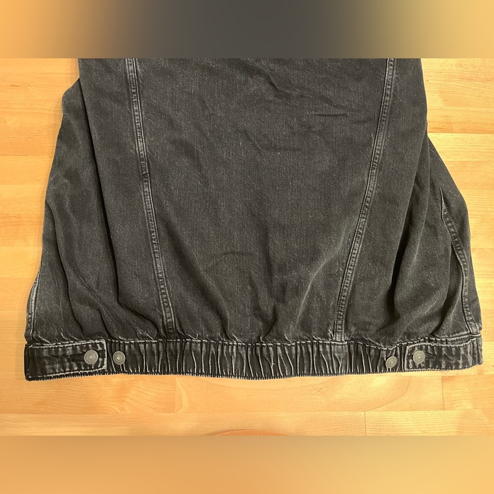 American Eagle Outfitters Distressed Black Denim Jacket - Picture 3 of 3